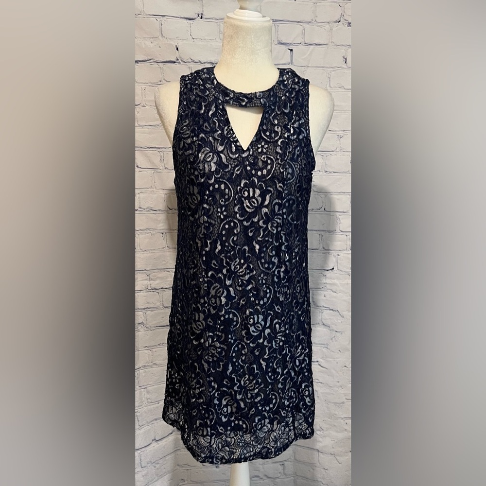 Maurices halter Top Dark Blue Lace Lined Cut Out Sleeveless Blouse medium